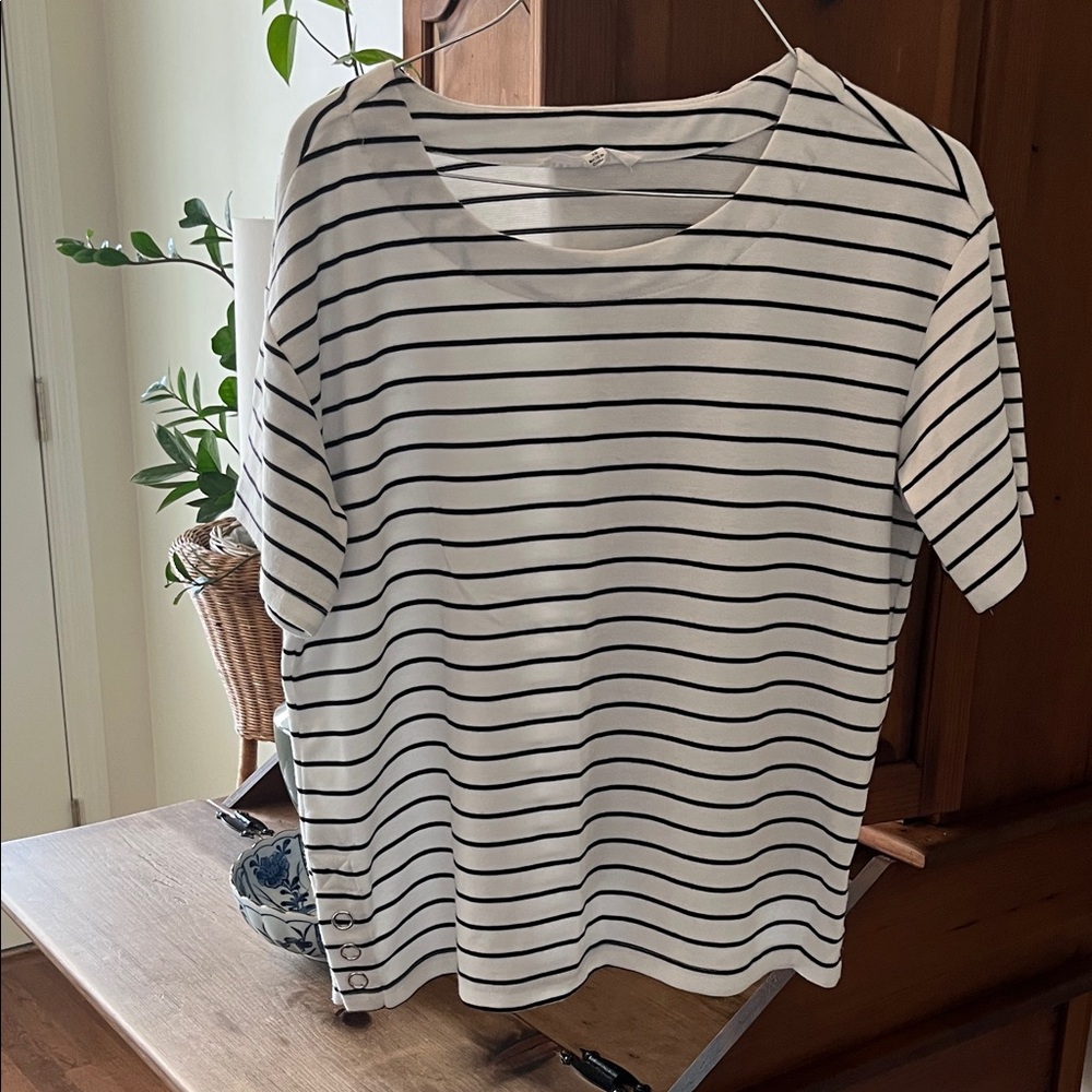 Jane and Delancey Black and White Striped Tee